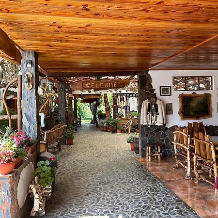 Casa Vlad Hotel Hátszeg Kültér fotó