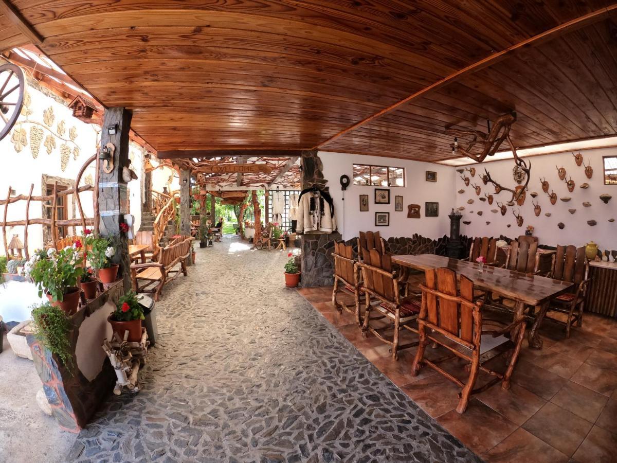 Casa Vlad Hotel Hátszeg Kültér fotó